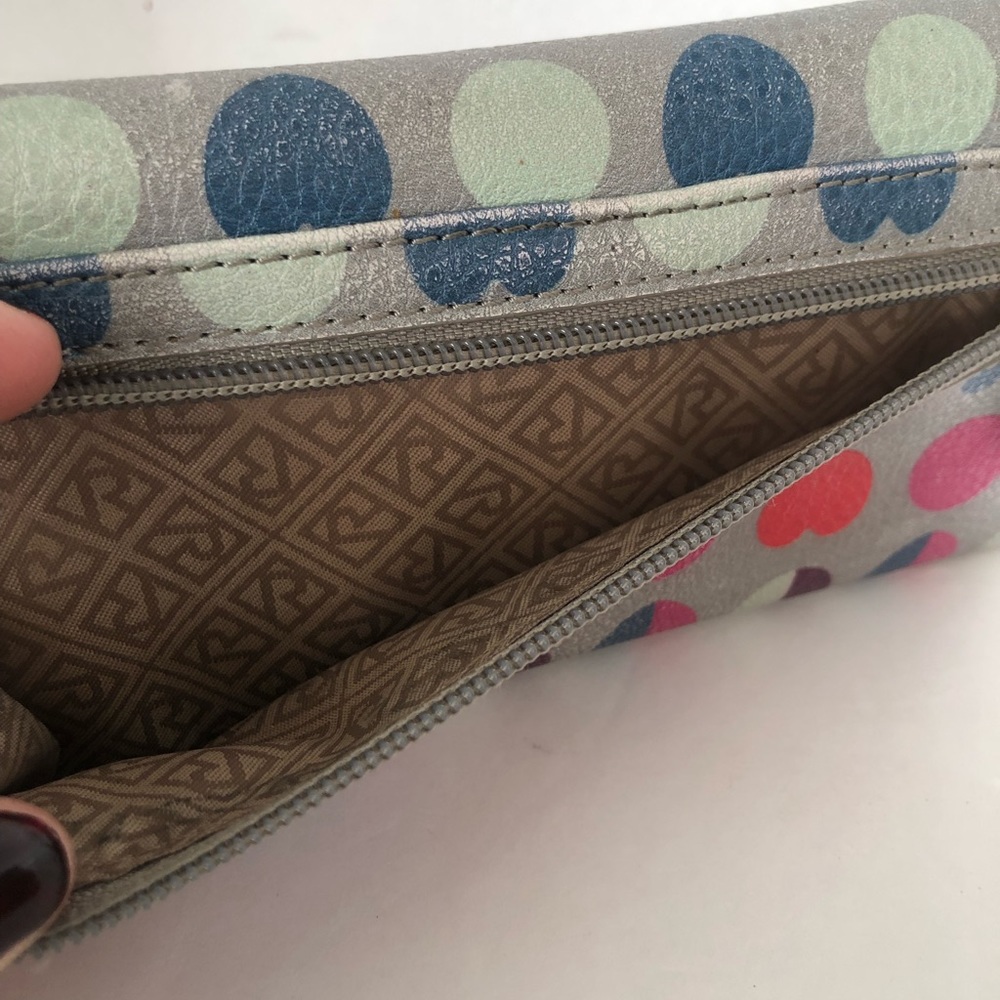 Relic Heart Wallet - Picture 4 of 6